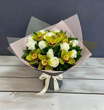 Букет цветов из:  Орхидеи и Розы в Мендюкино