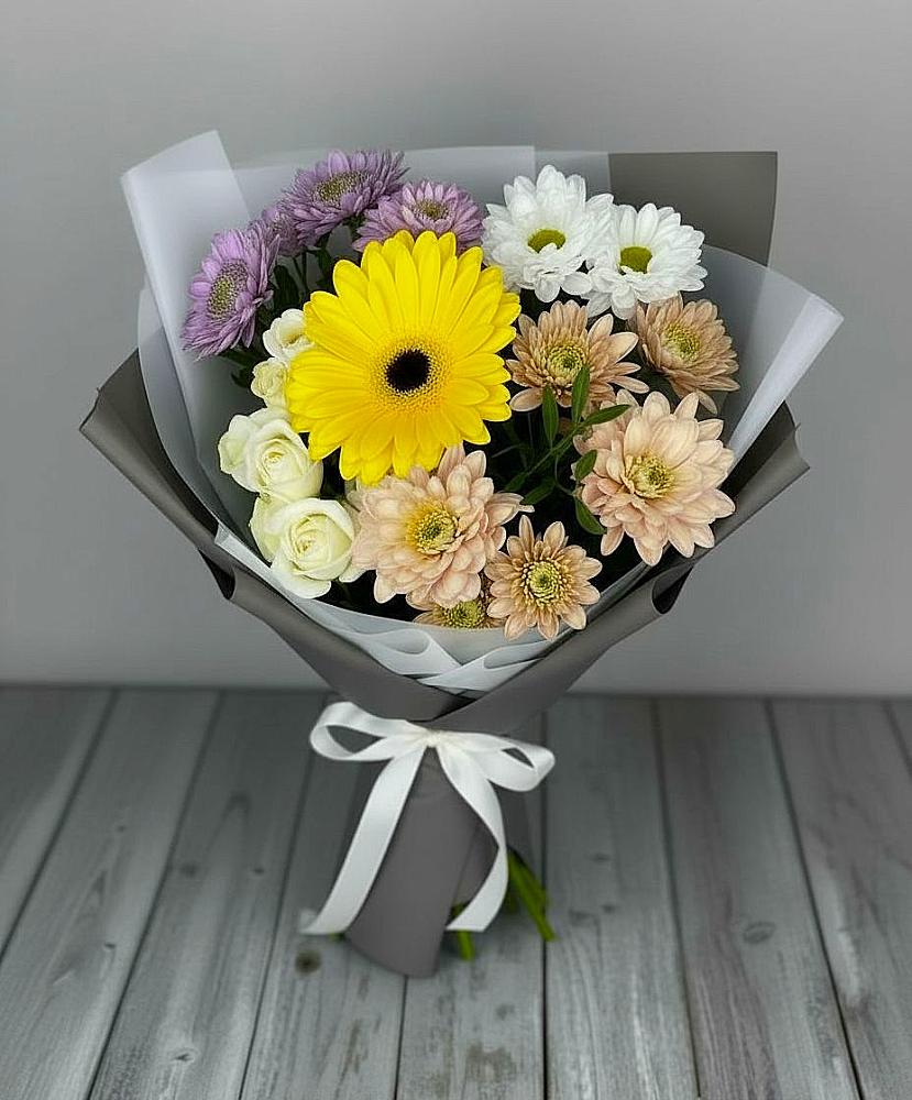 Букет цветов из: Розы, Герберы и Хризантемы в Мендюкино