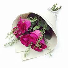 Букет цветов из:  Розы в Мендюкино