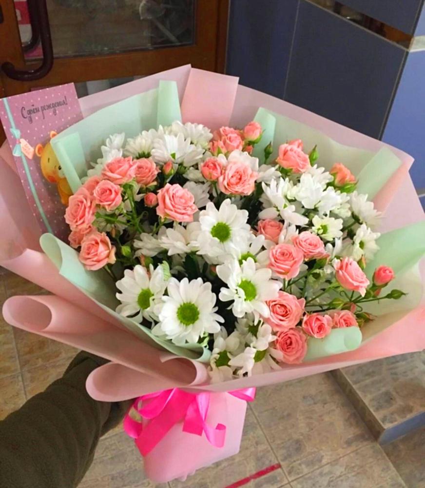 Букет цветов из: Розы и Хризантемы в Мендюкино