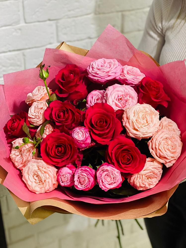 Букет цветов из: Розы в Мендюкино