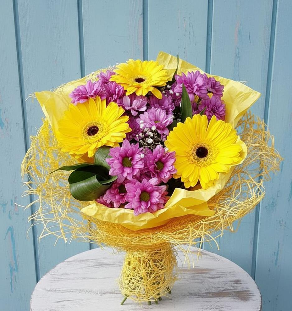 Букет цветов из: Хризантемы и Герберы в Мендюкино