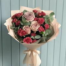 Букет цветов из:  Гвоздики и Розы в Мендюкино