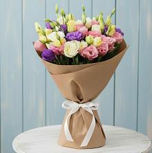 Букет цветов из:  Лизиантусы в Мендюкино