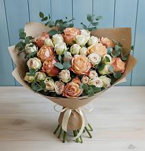 Букет цветов из:  Альстромерии и Розы в Мендюкино